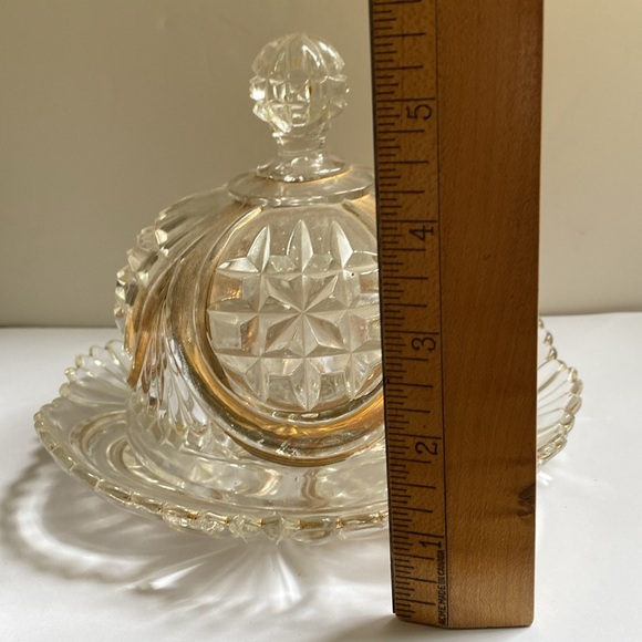 Vintage heavy cut glass covered fish. Gold gold trim - Picture 8 of 12